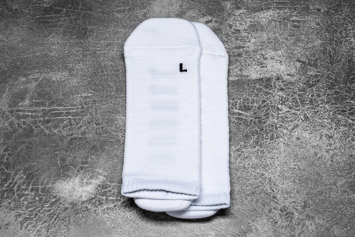 Nobull Low Women's Socks White | Australia (GJ2713)